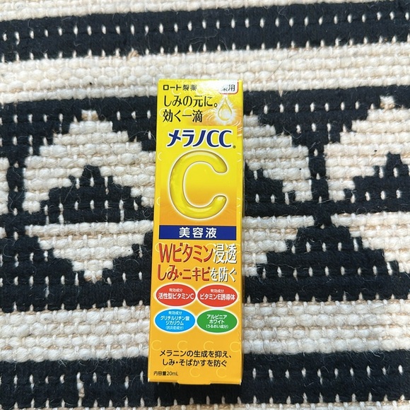 Nib Melano CC Vitamin C Serum - Picture 4 of 5